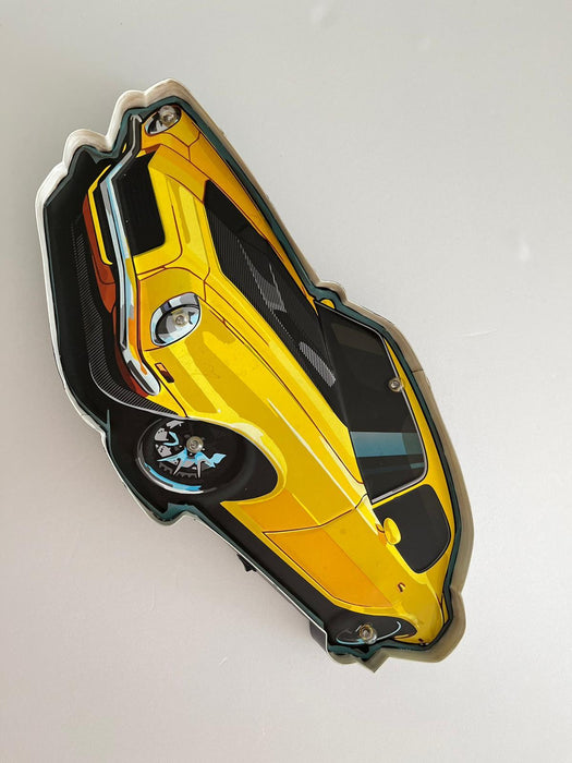 PLAQUE LED MÉTAL VOITURE JAUNE 60x30CM - PLAQUE LED DECO MURAL - MUZZANO